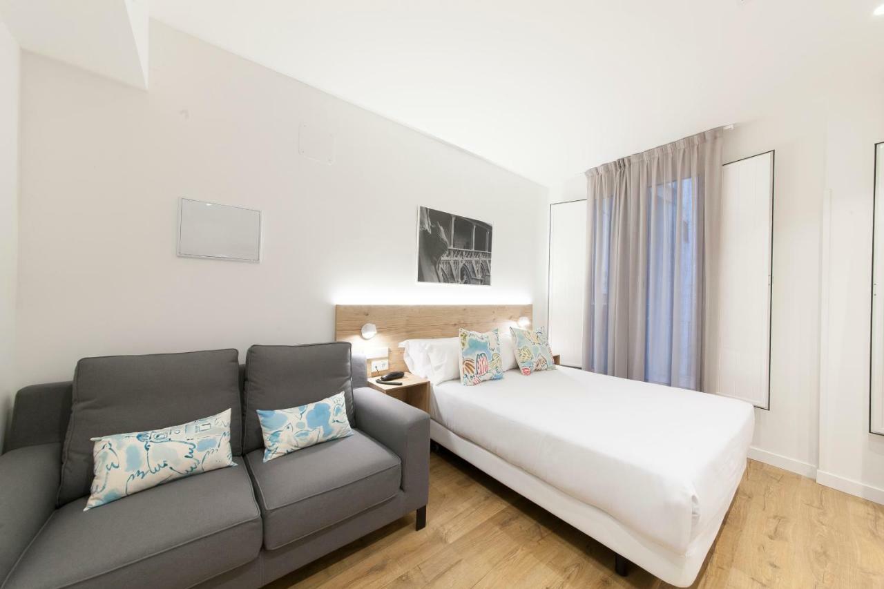 Antique Pamplona Tres Reyes Apartments Exterior photo